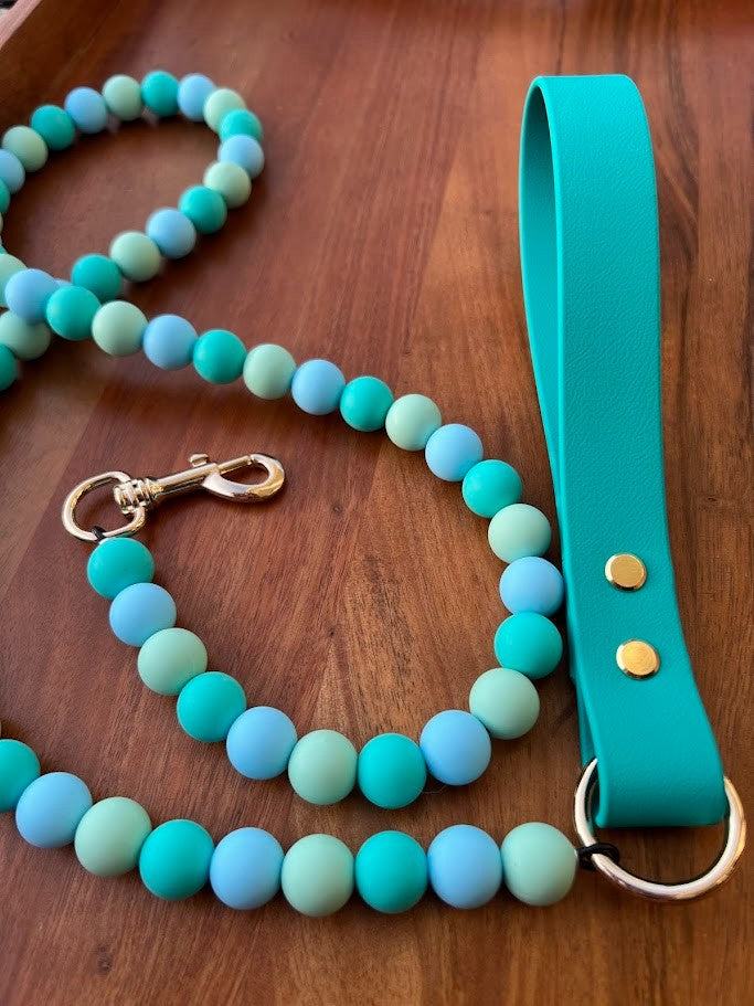 Signature Beaded Dog Leash - Laguna