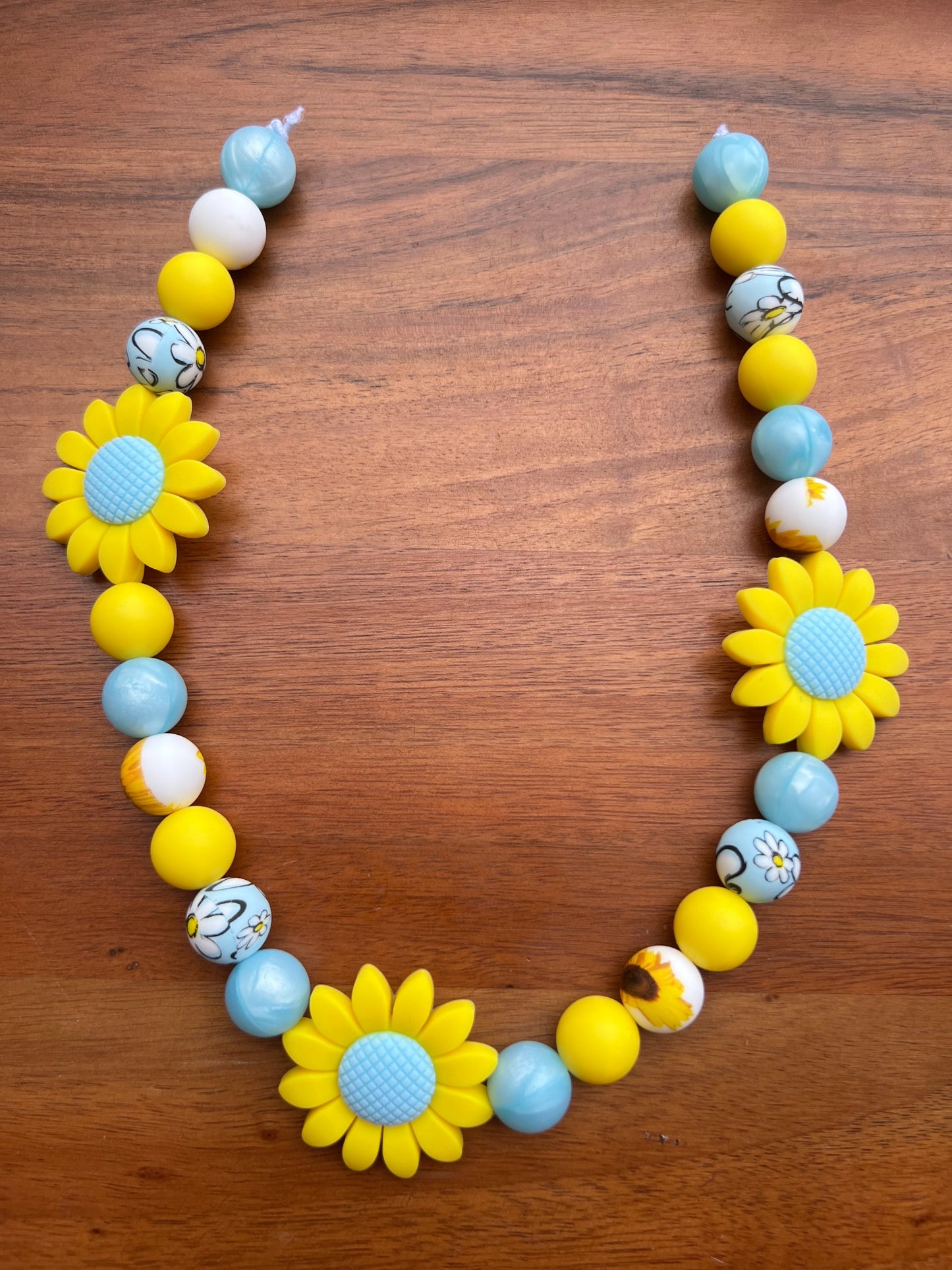 Sunny Daisy Beaded Dog Collar Necklace