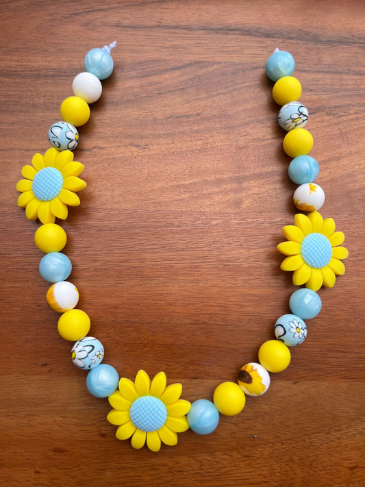 Sunny Daisy Beaded Dog Collar Necklace