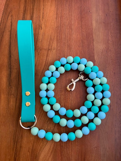 Signature Beaded Dog Leash - Laguna