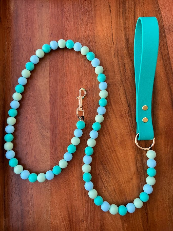 Signature Beaded Dog Leash - Laguna